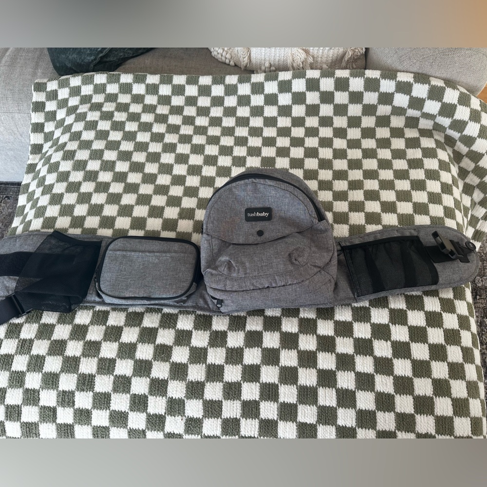 COPY - Tushbaby baby & toddler holder